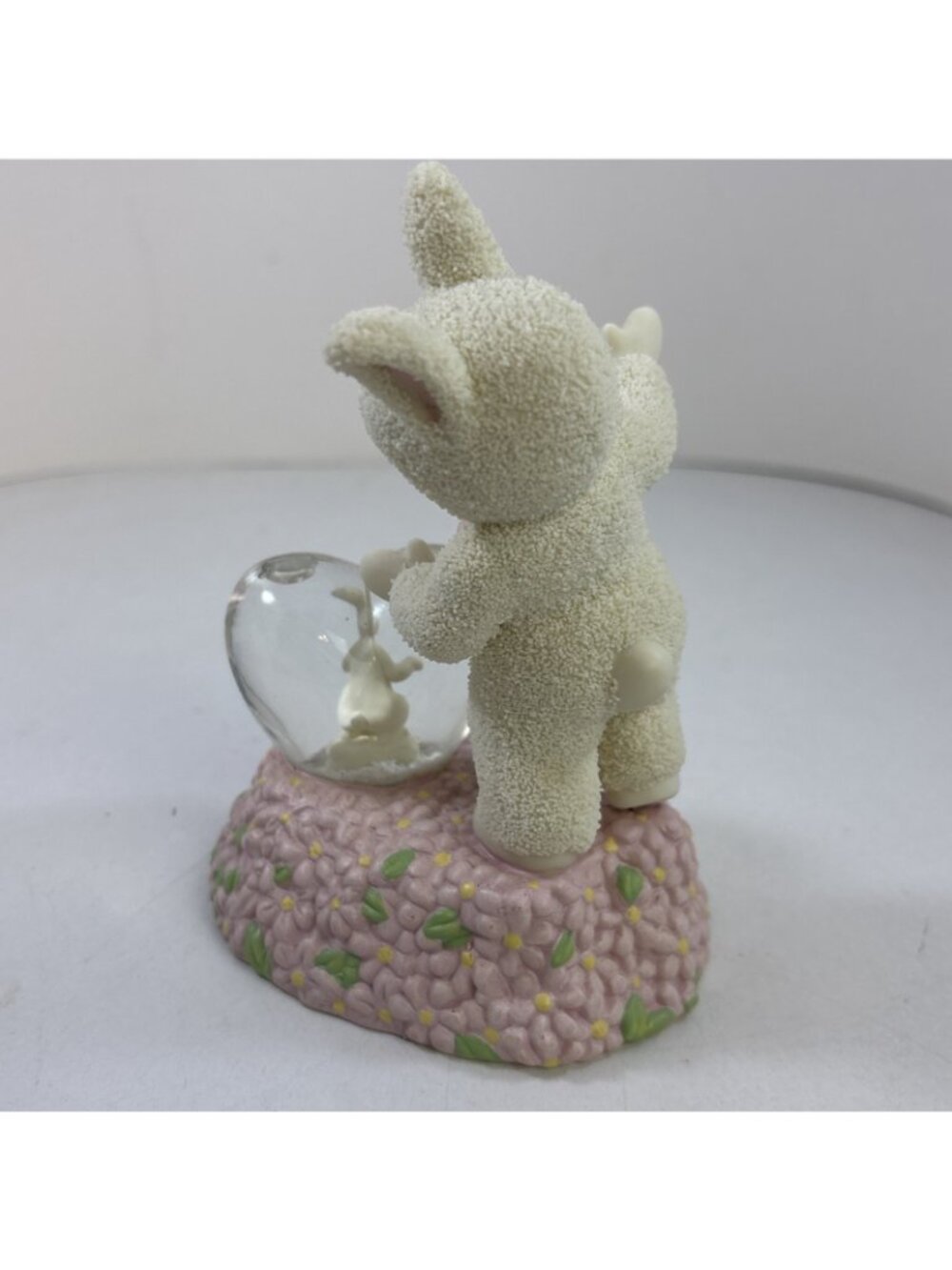 Dept 56 Snowbunnies Bunny In My Heart Snow Globe 2002 56.26425. - Picture 3 of 6